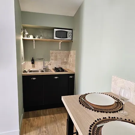 Studio Avec Piscine Partagee Vakantiehuis Montcel (Puy-de-Dome)
