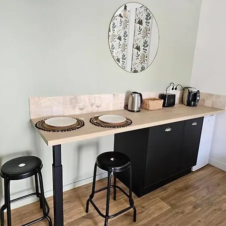 Studio Avec Piscine Partagee Holiday home *
